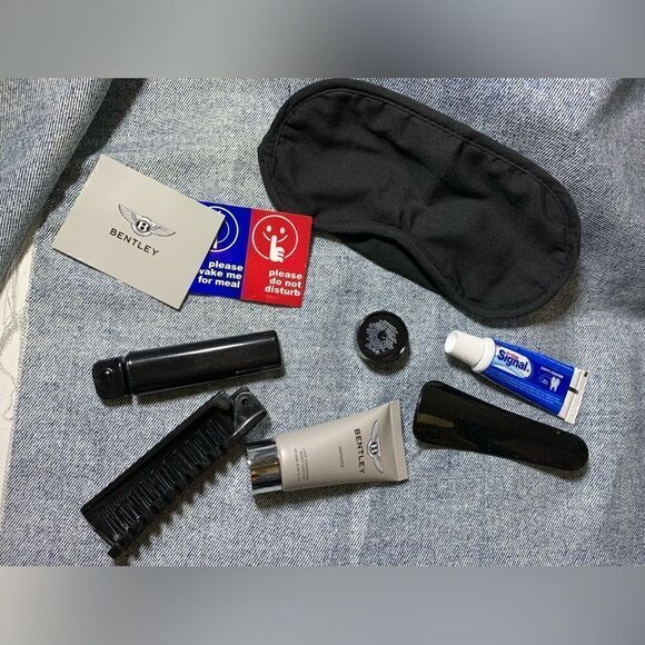 Bentley Travel Bag - Picture 8 of 8